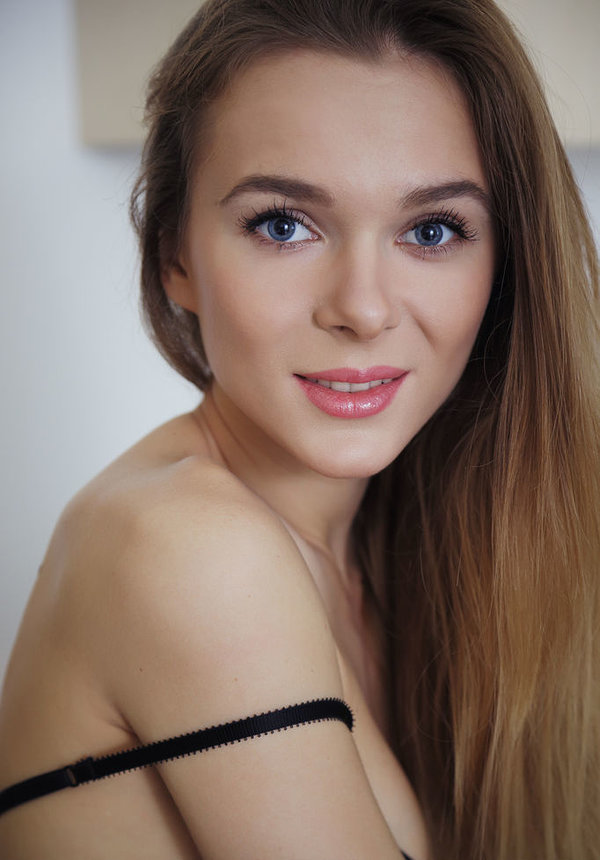 Алиса, 18